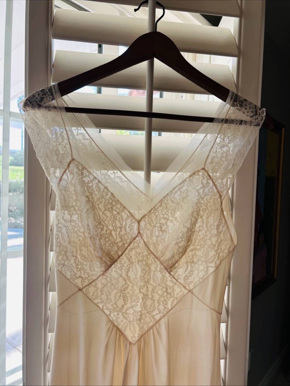 Vintage Vanity Fair Blush Pink Full Length Sleeveless Lace Trim Nightgown Sz 34 - Picture 2 of 14